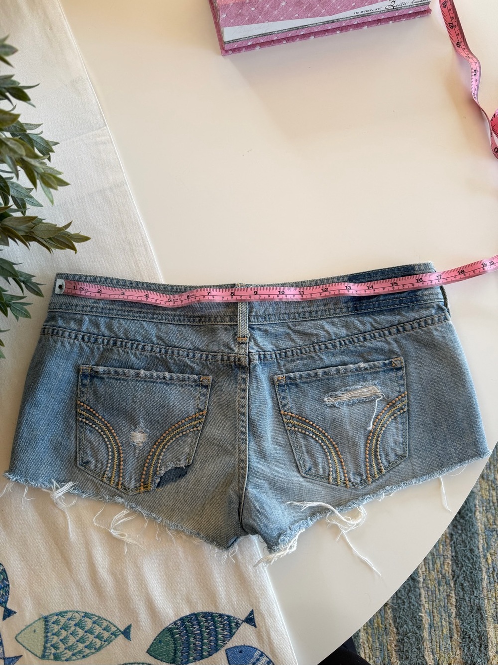 Vintage Hollister Low Rise Denim Shorts - Picture 5 of 5